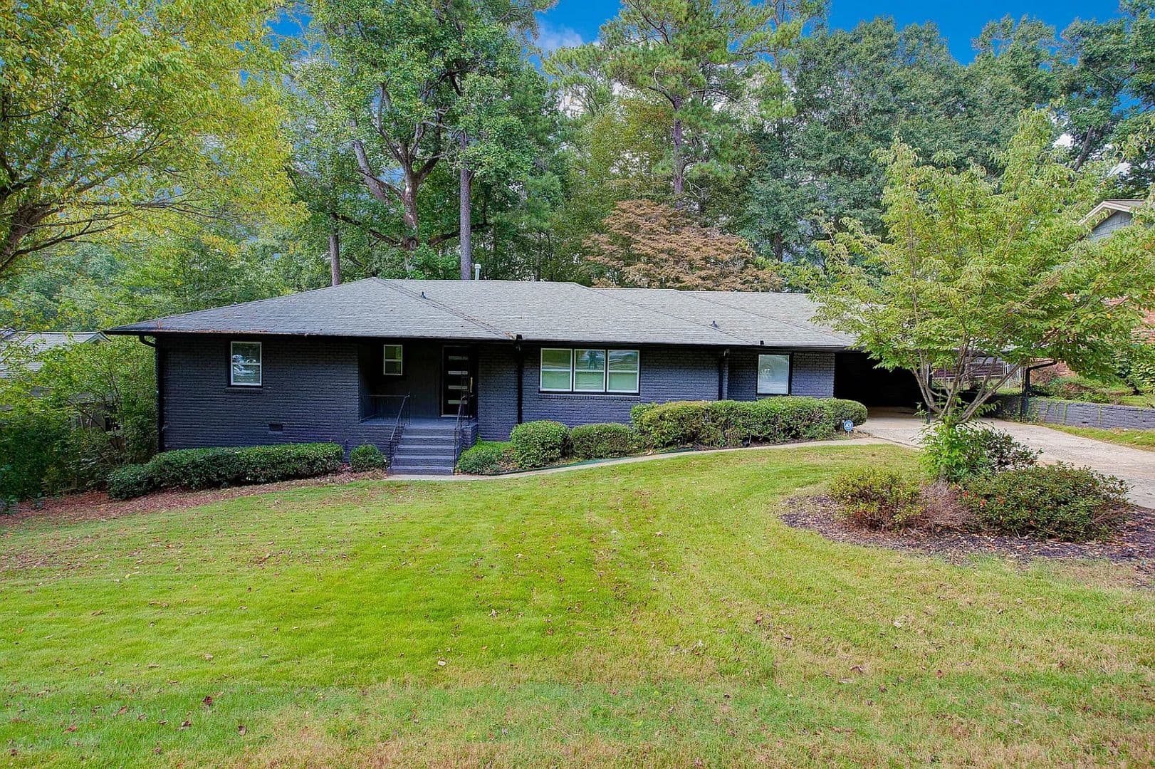 Smyrna House: 1573 Cooper Lake Rd SE