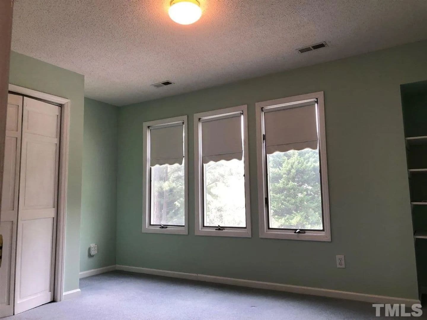 Apex House: 1010 Kingsway Dr