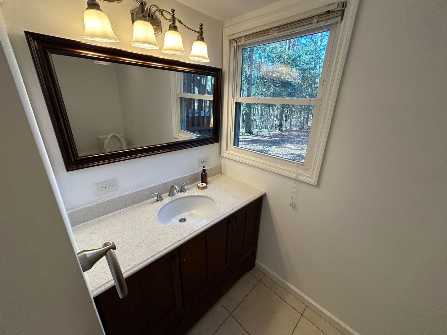 Raleigh House: 3812 Oak Park Rd