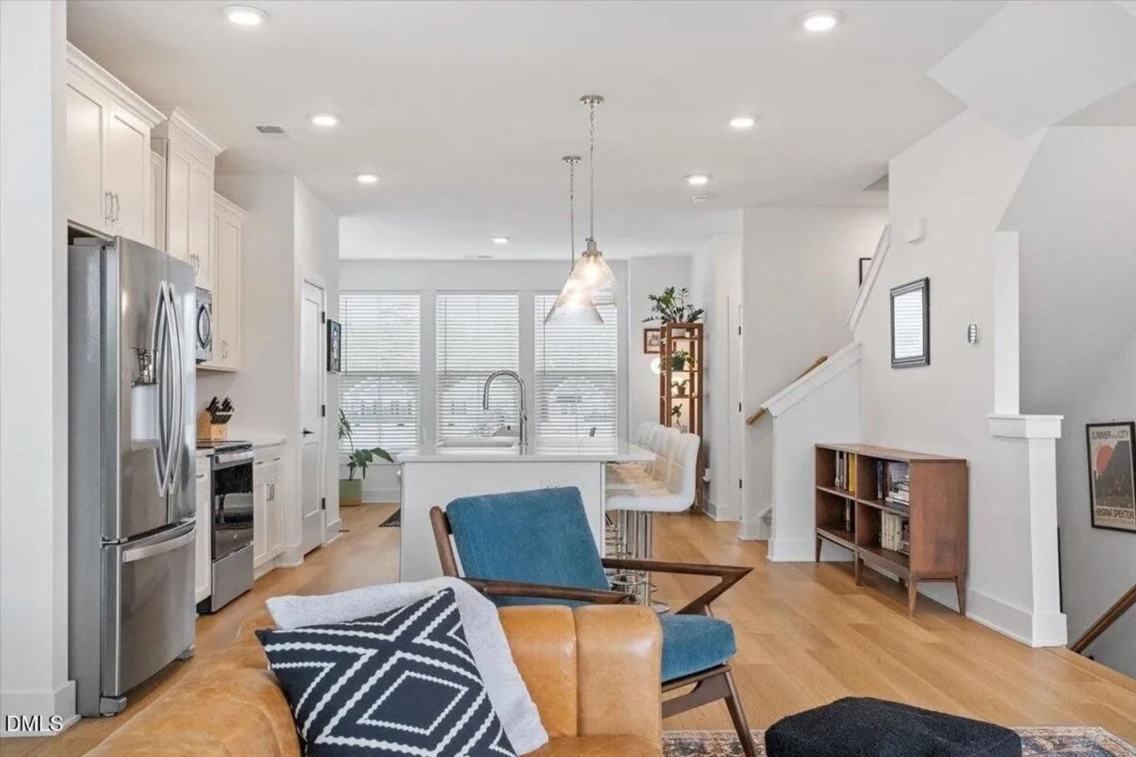 Knightdale House: 522 Billingshurst Wy