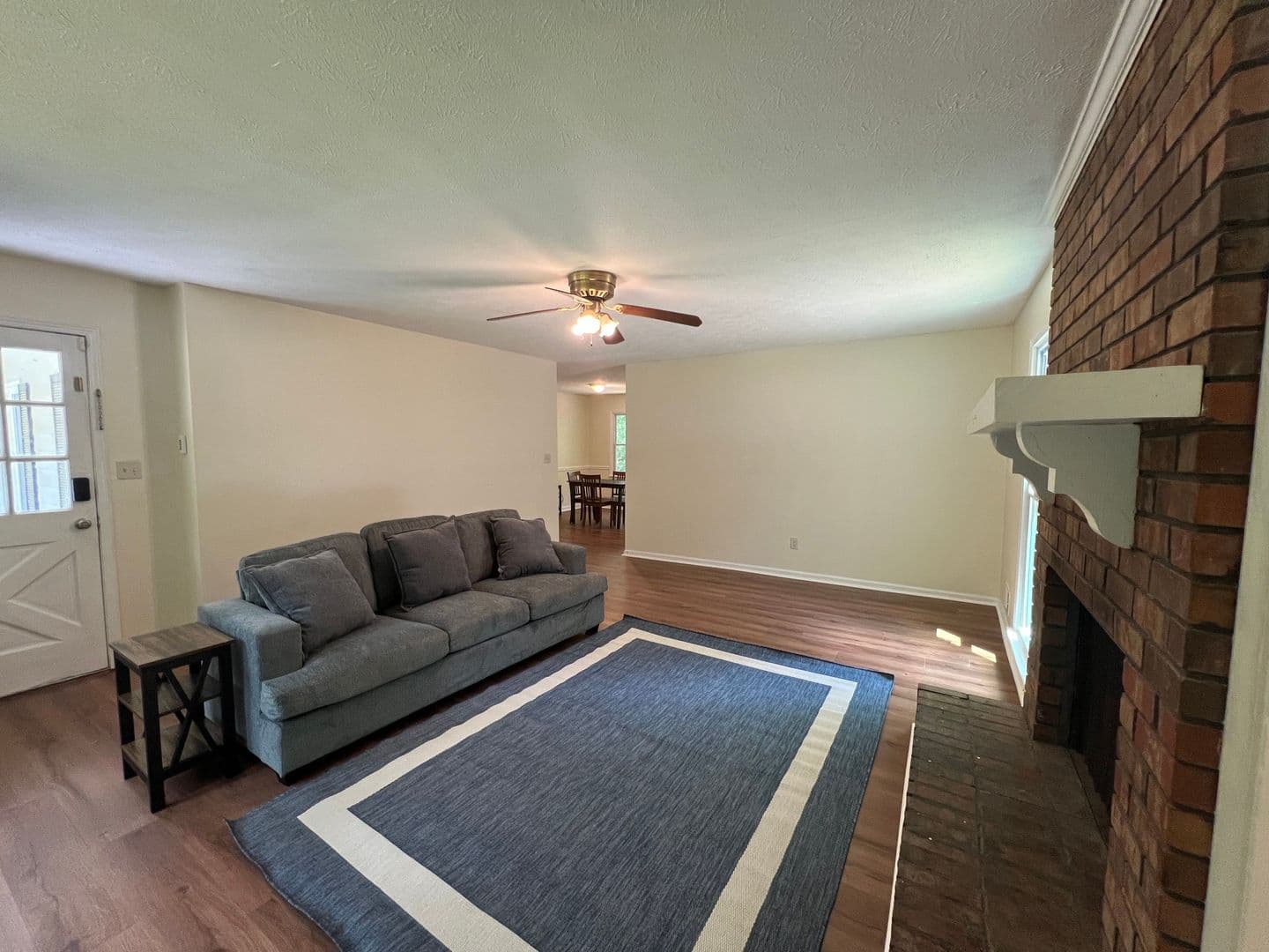 Marietta House: 2410 Hillboro Cir SW