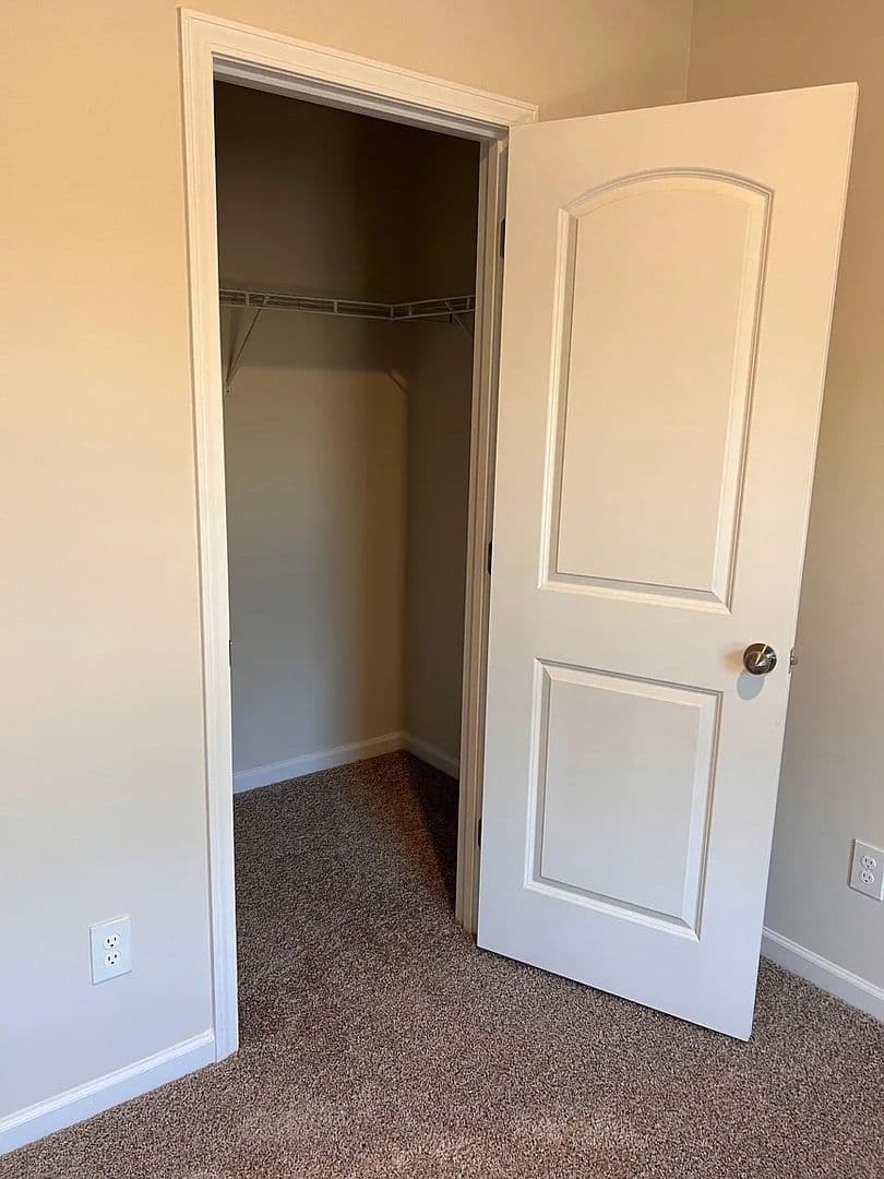 Charlotte House: 11051 Lawyers Rd