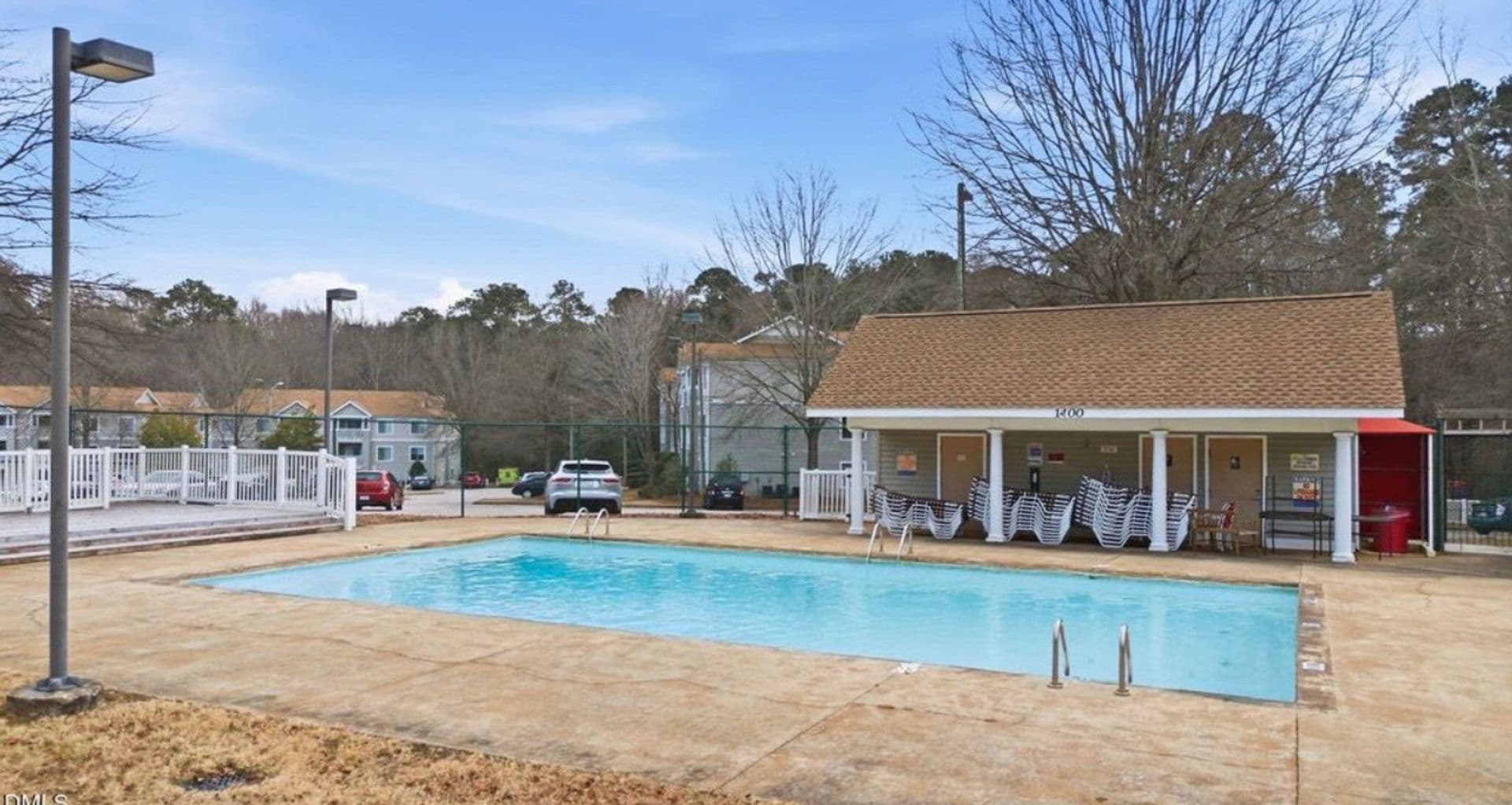 Raleigh House: 1411 Collegiate Cir