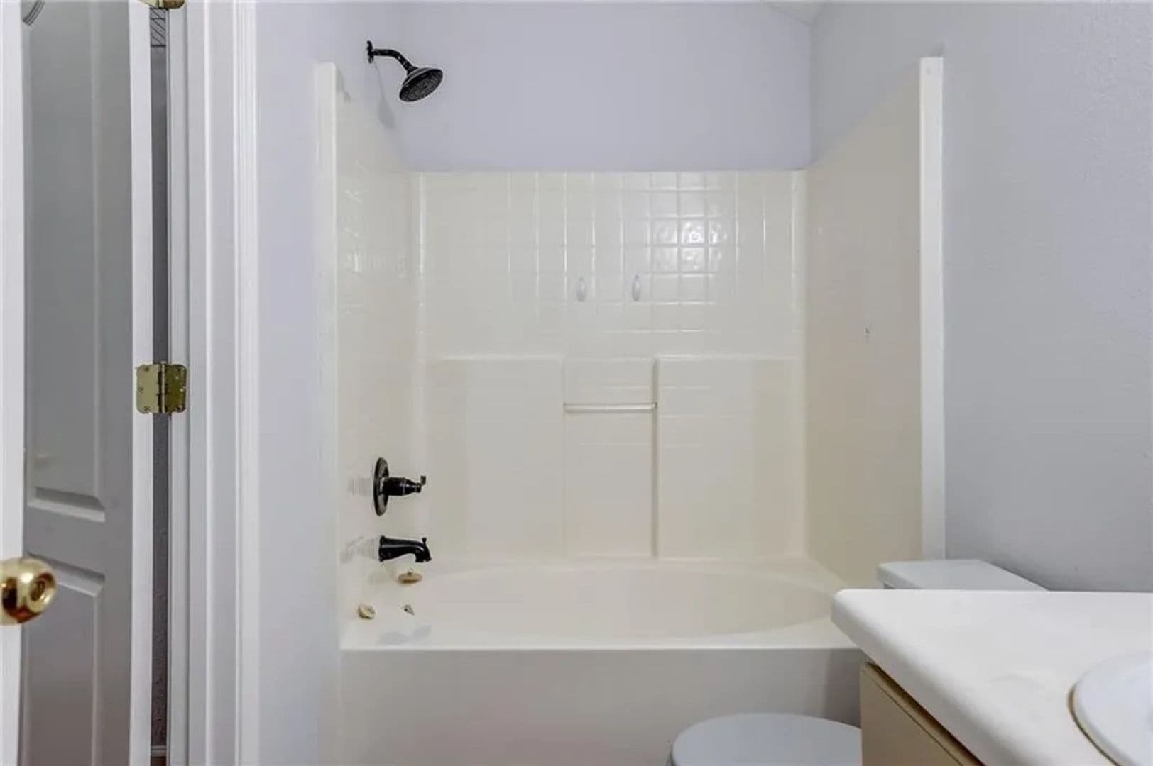 Union City House: 3865 Cypress Pointe Dr
