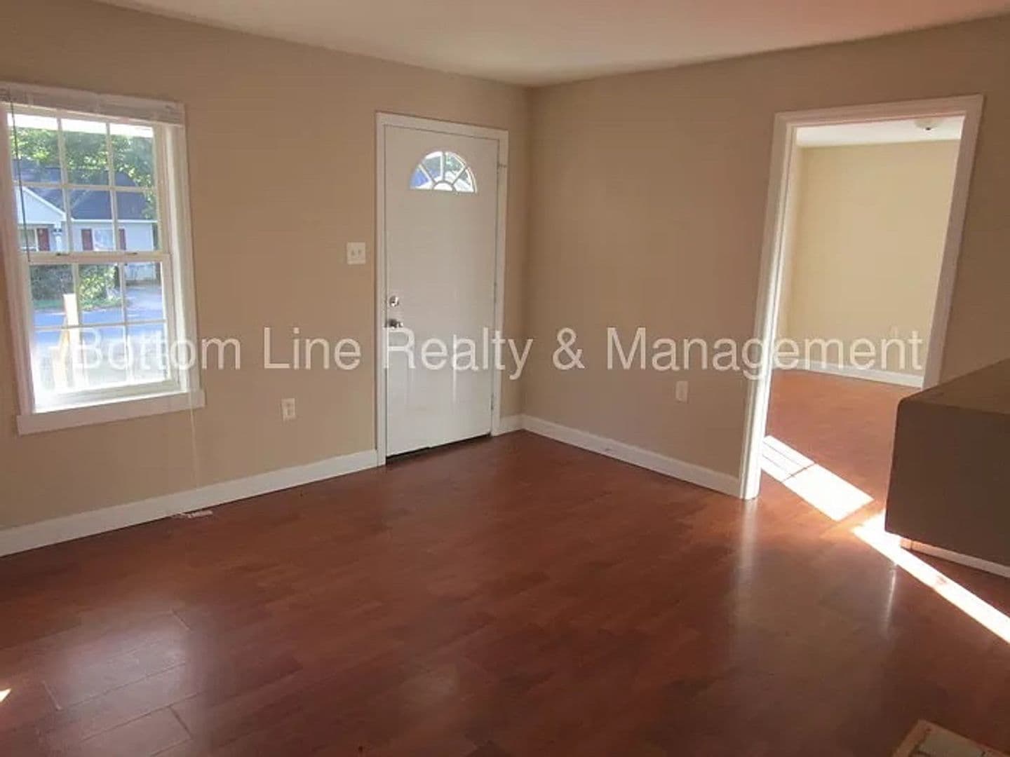 Charlotte House: 3912 Plainview Rd