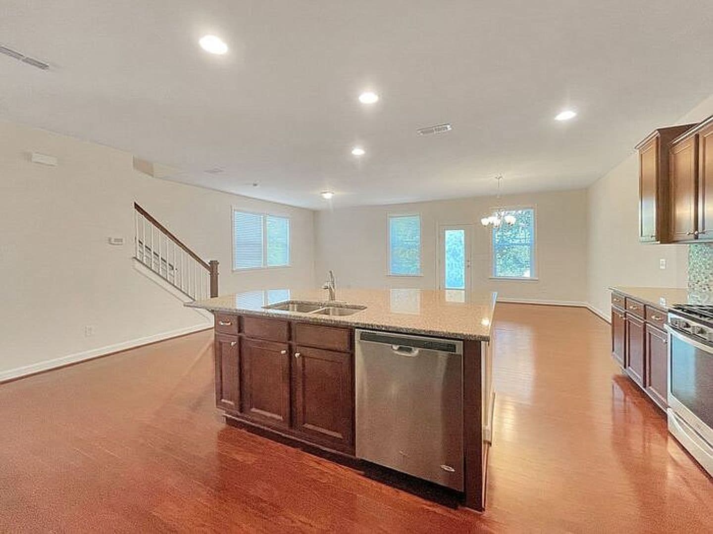 Apex House: 2406 Pecan Ridge Way