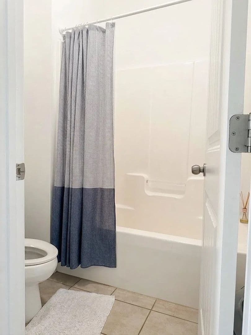 Morrisville House: 428 Manchester Park Ln