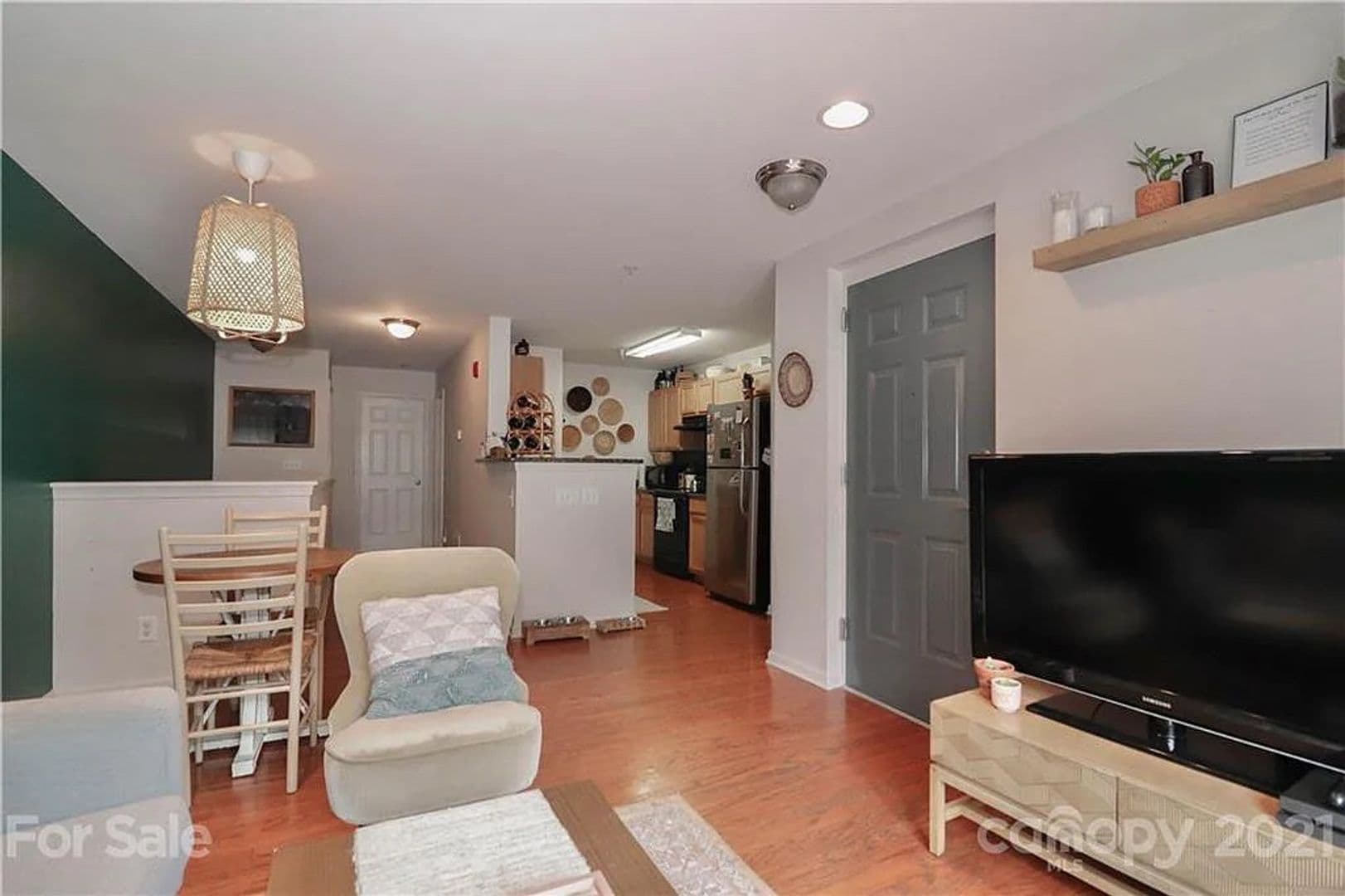 Charlotte House: 547 Donatello Ave