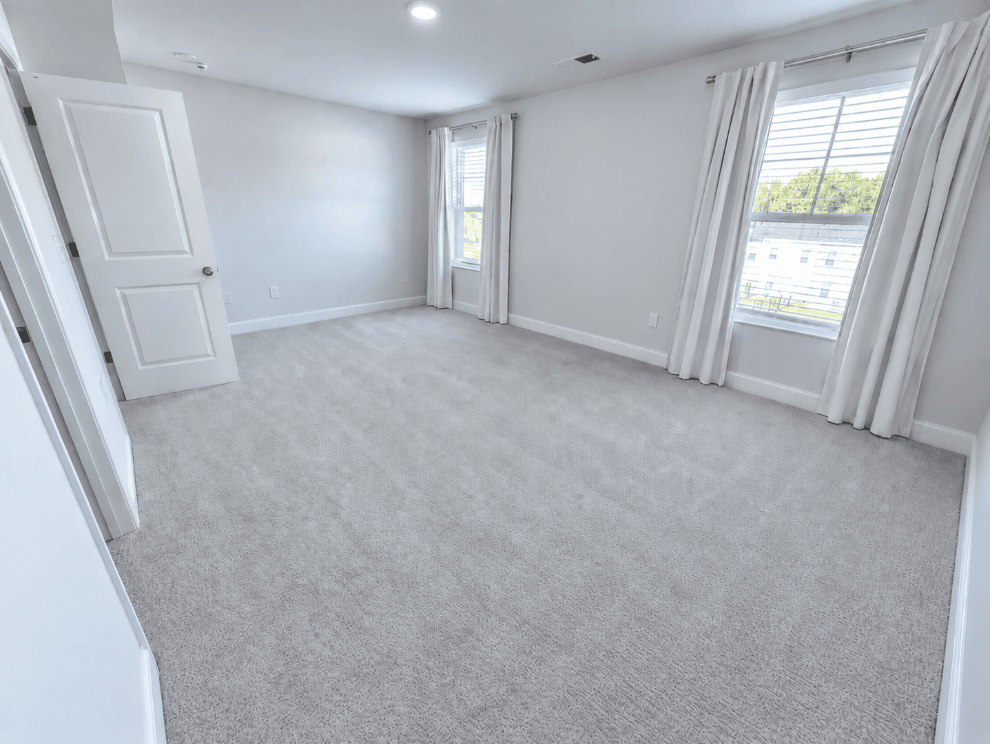 Raleigh House: 2431 Chert Ln