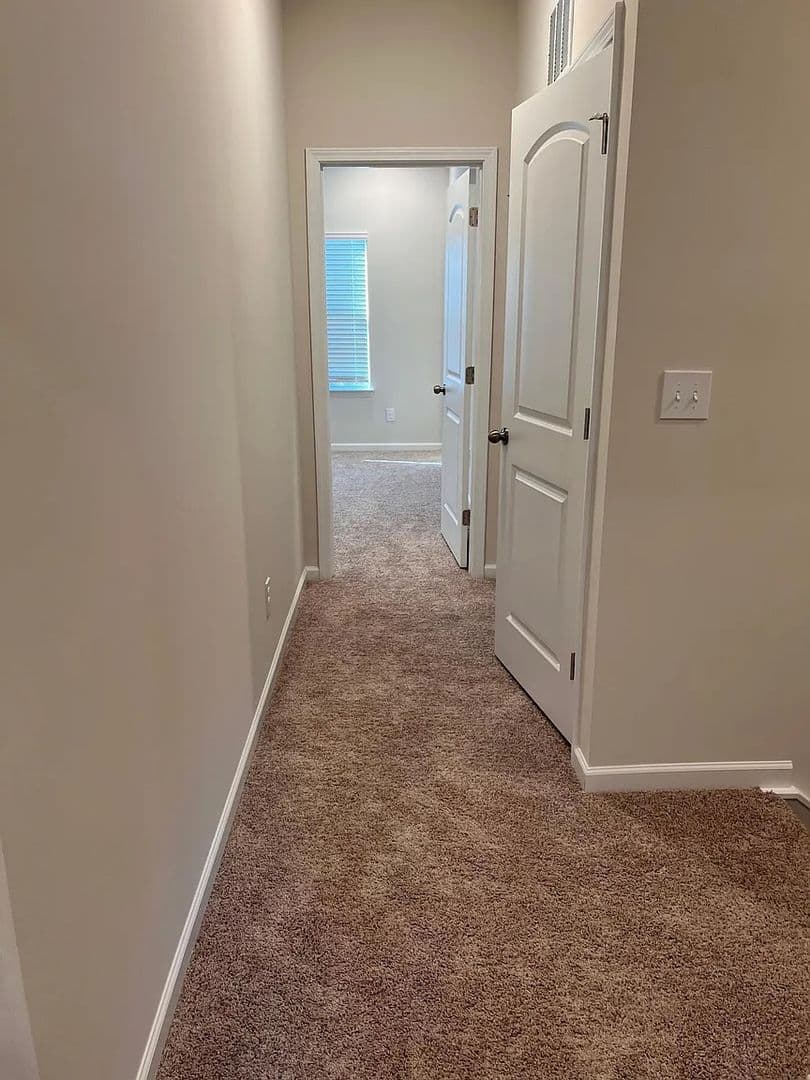 Charlotte House: 11051 Lawyers Rd