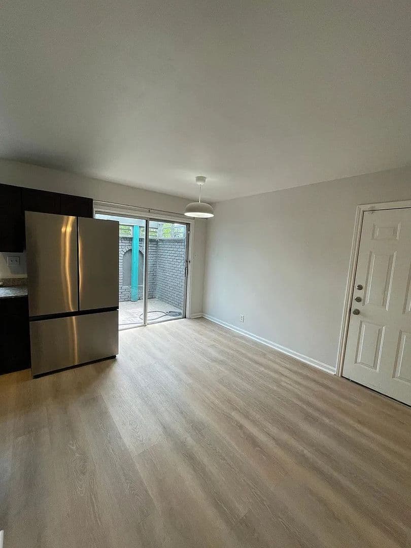 Austin House: 7201 Grand Canyon Dr