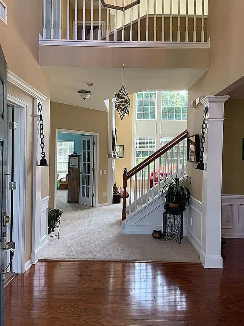 Charlotte House: 2007 Arbor Vista Dr