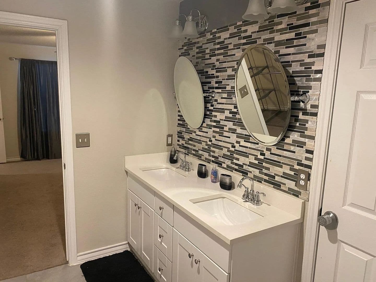 Austin House: 11806 Clayton Creek Ave