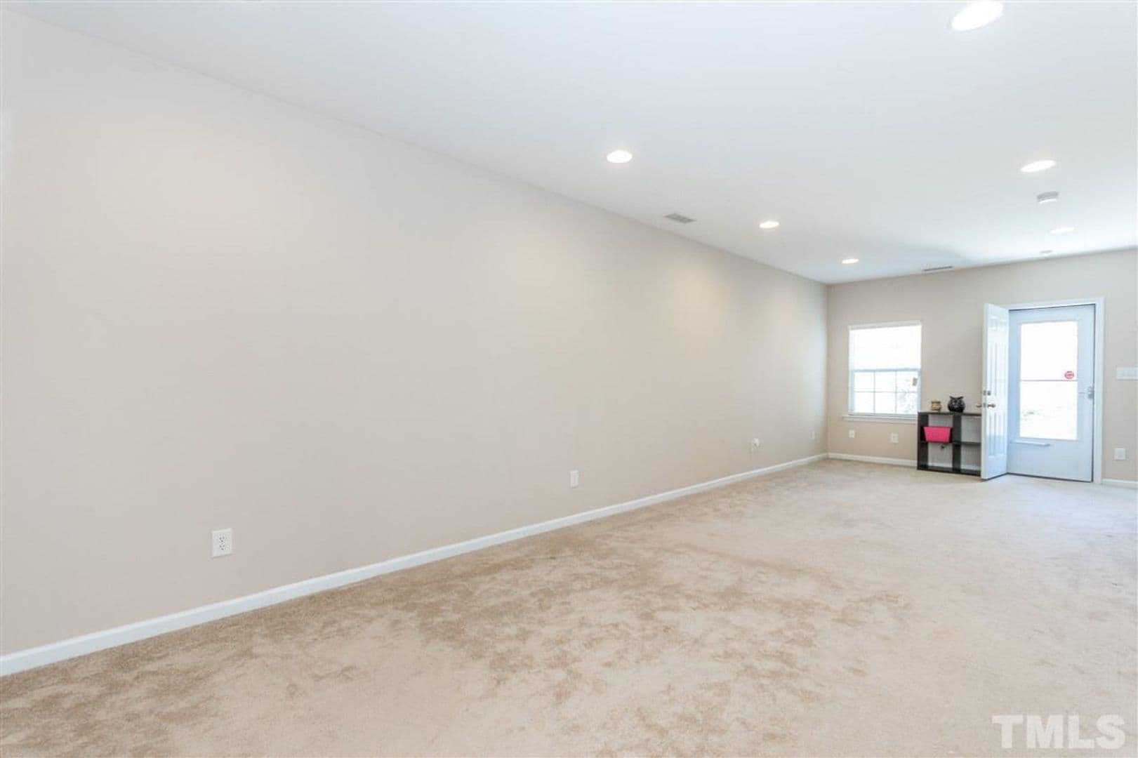 Raleigh House: 5355 Big Bass Dr