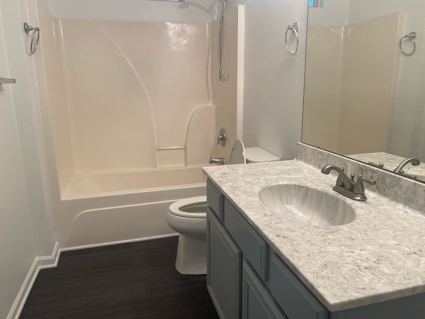 Charlotte House: 913 Tennyson Dr