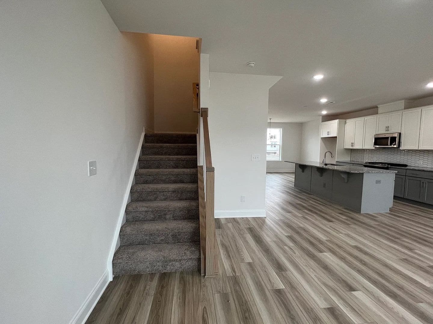Concord House: 9221 Walnut Hill Rd NW