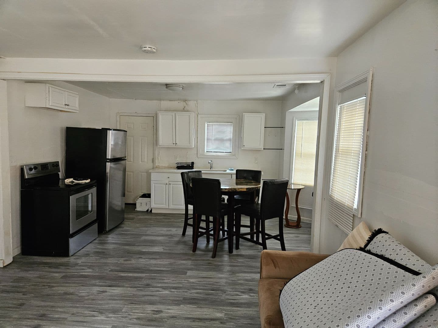 Atlanta House: 240 Whitaker Cir NW