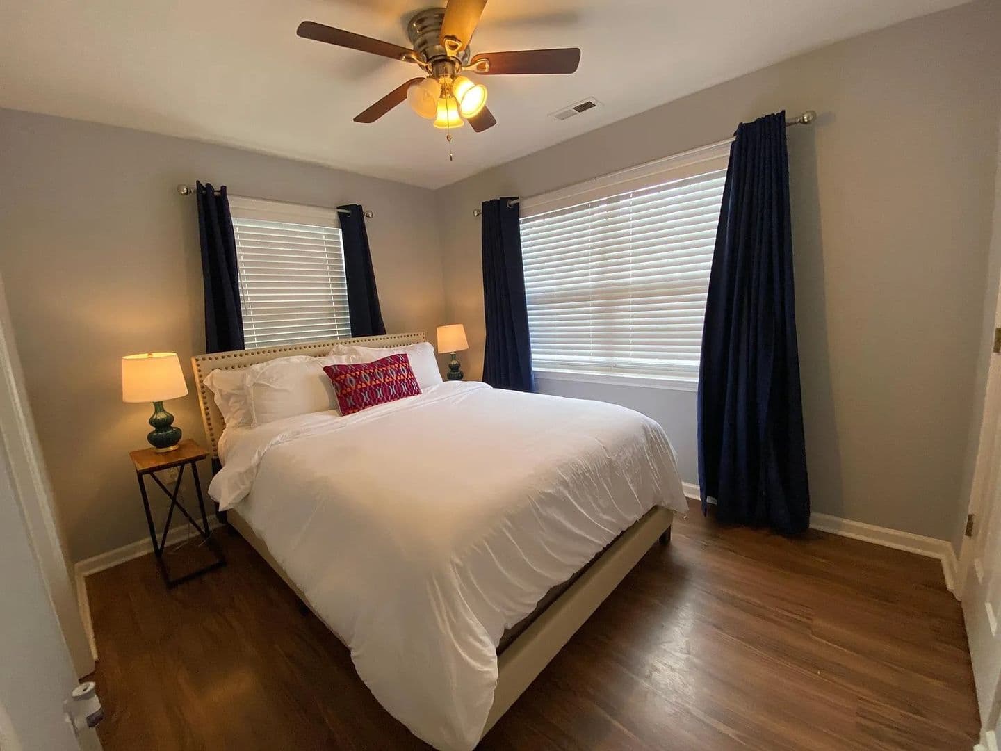 Atlanta House: 1121 Jones Ave
