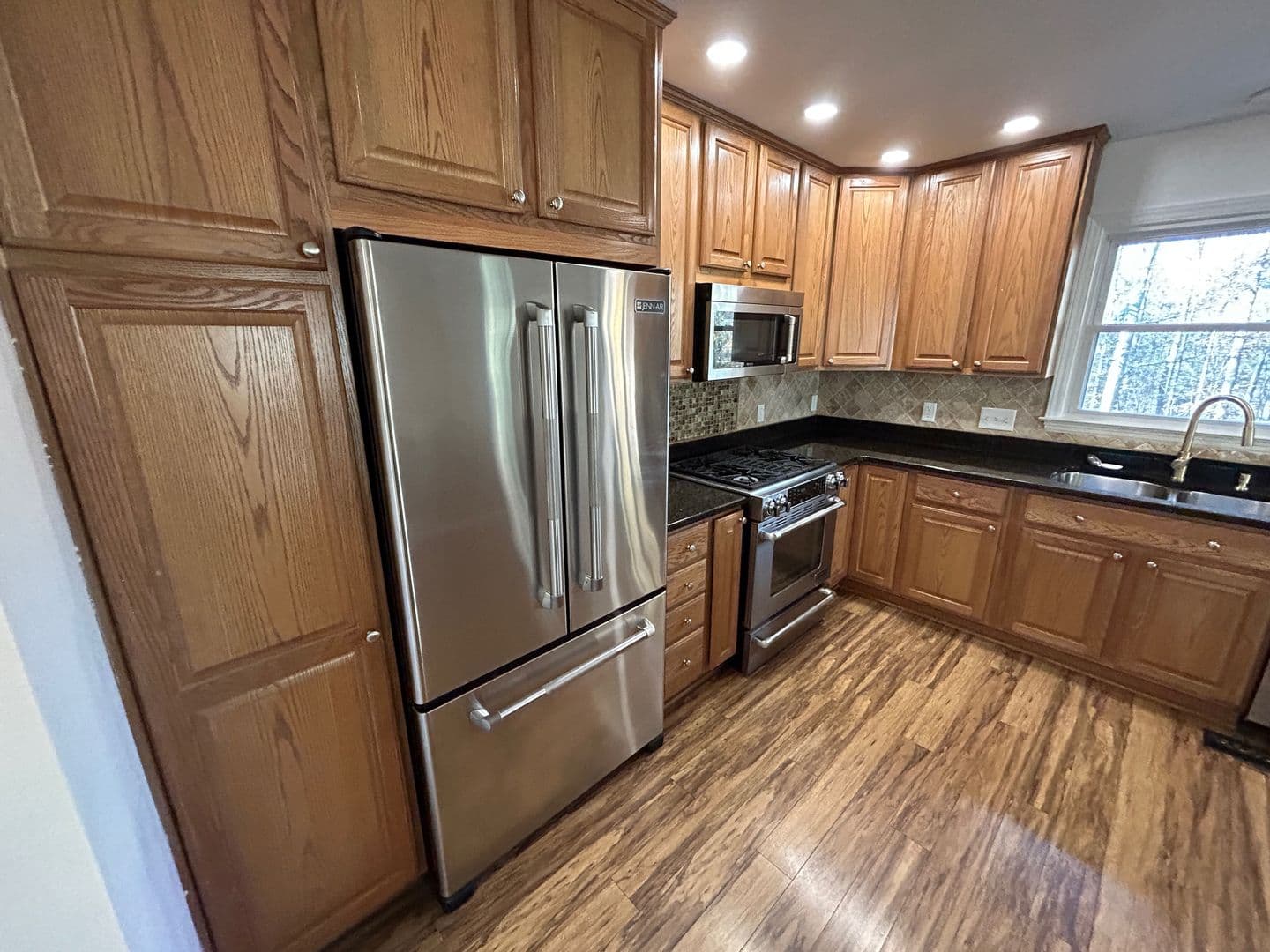 Raleigh House: 3812 Oak Park Rd