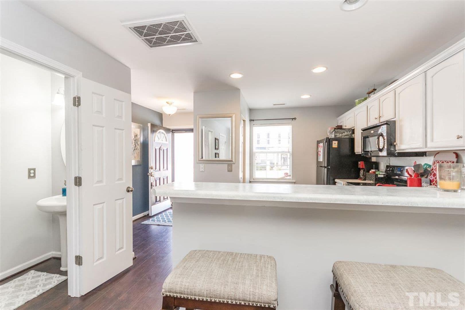Raleigh House: 5355 Big Bass Dr