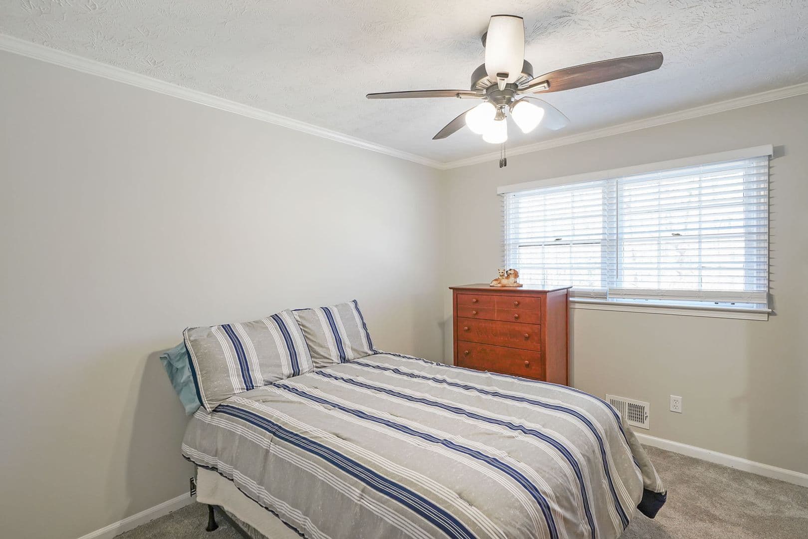 Stone Mountain House: 752 Mountainbrooke Cir SW