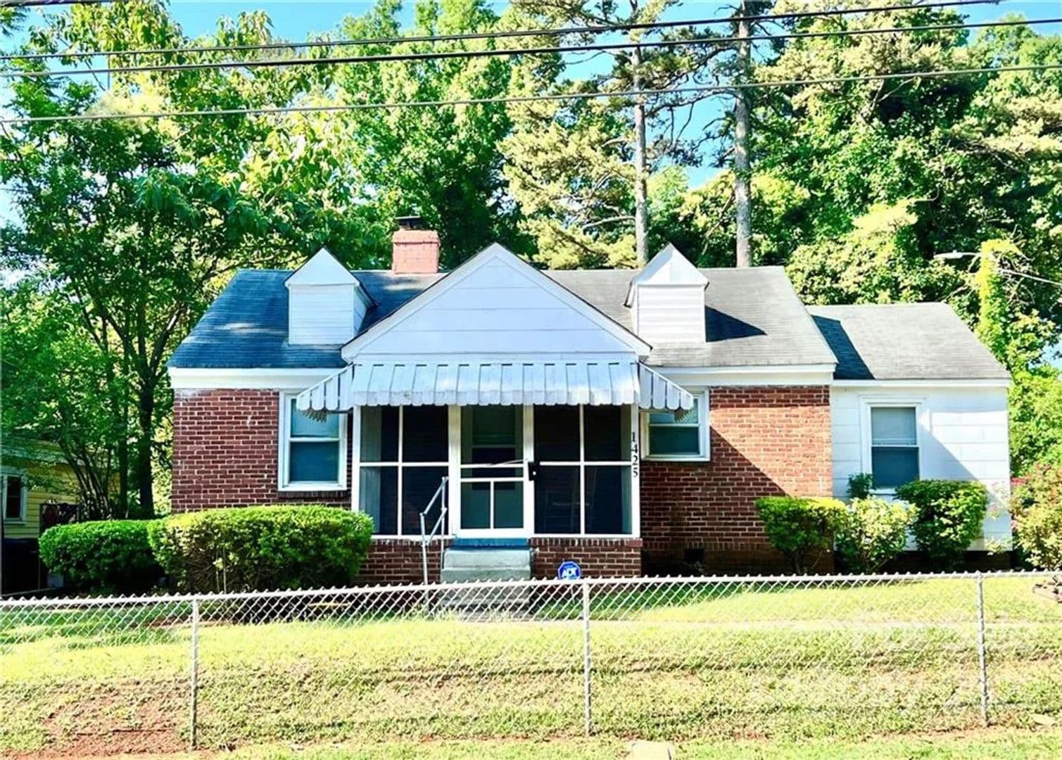 Charlotte House: 1425 Remount Rd