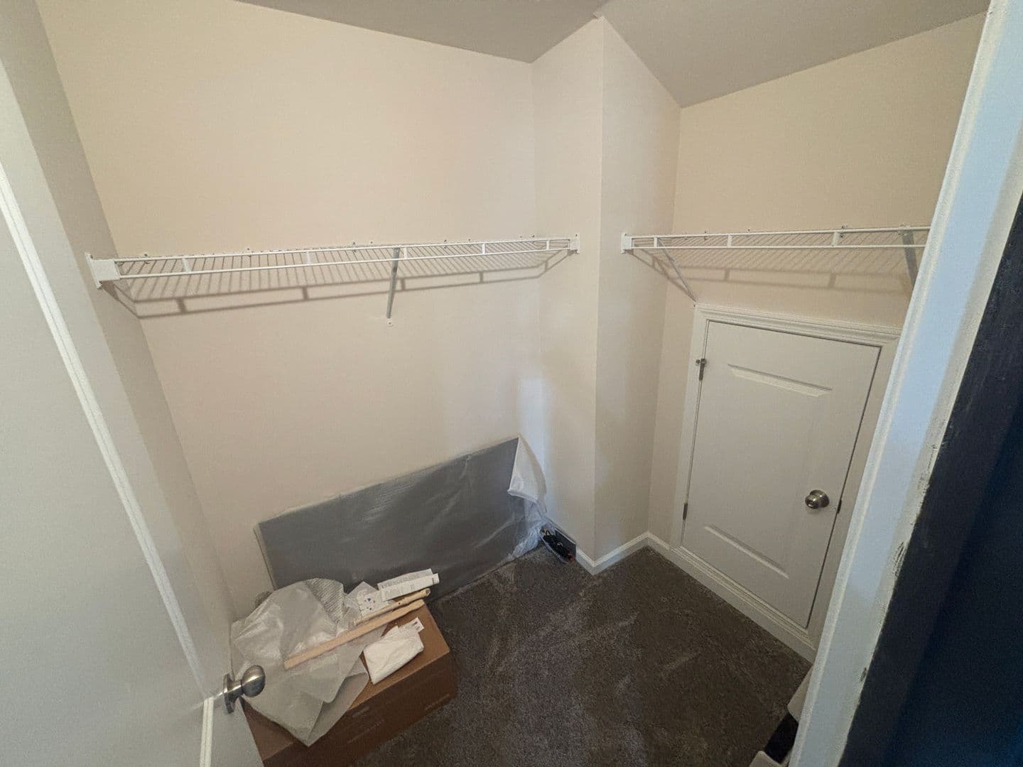 Holly Springs House: 317 Aintree Ave