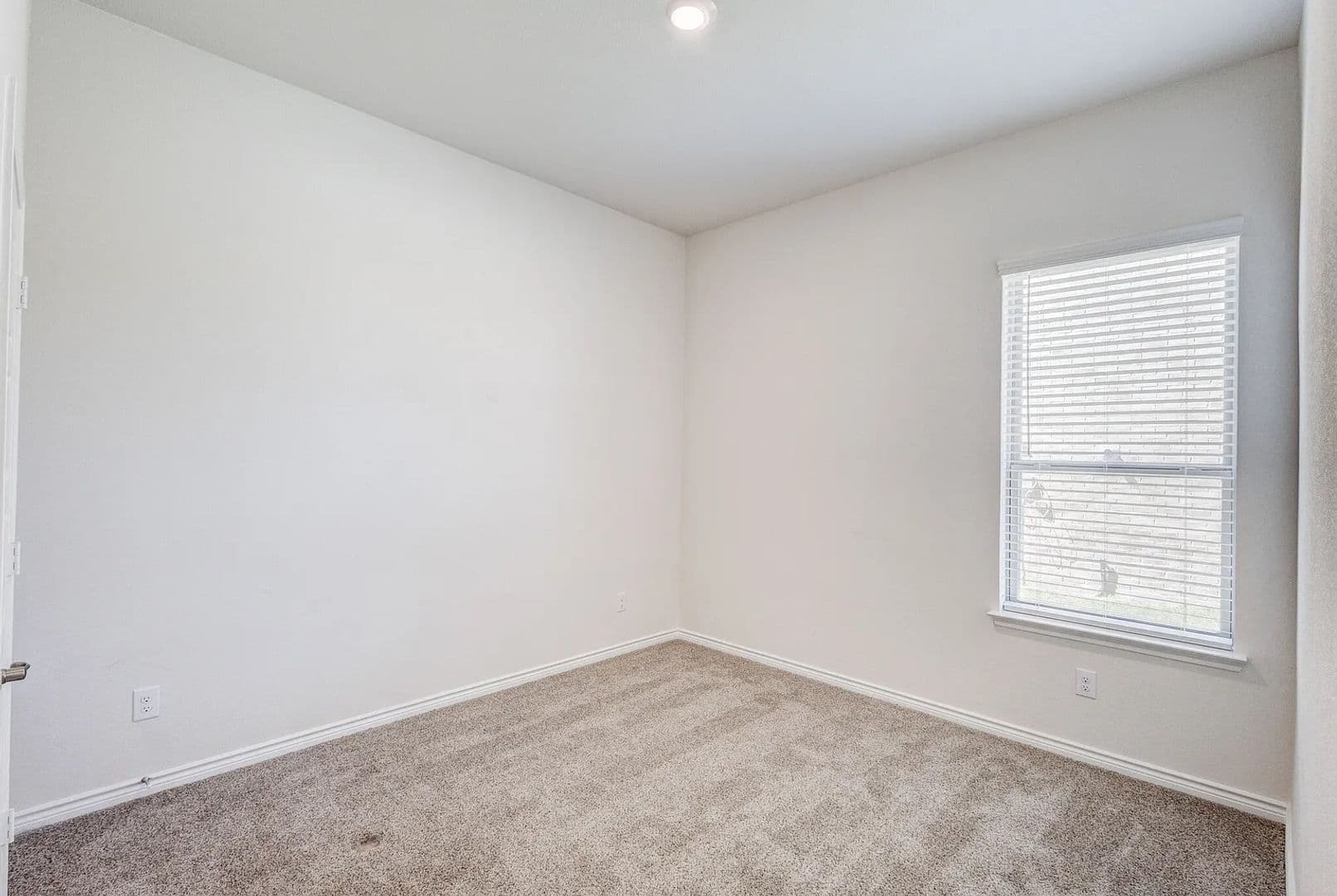 Garland House: 6993 Newby Ln