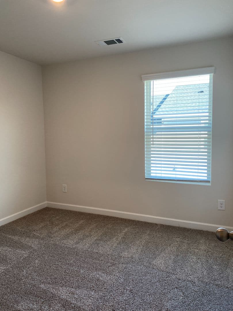 Charlotte House: 2031 Tears Ln