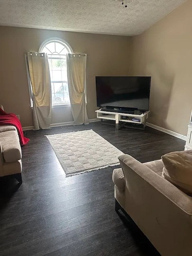 Lithonia House: 6176 Valley Green Rd