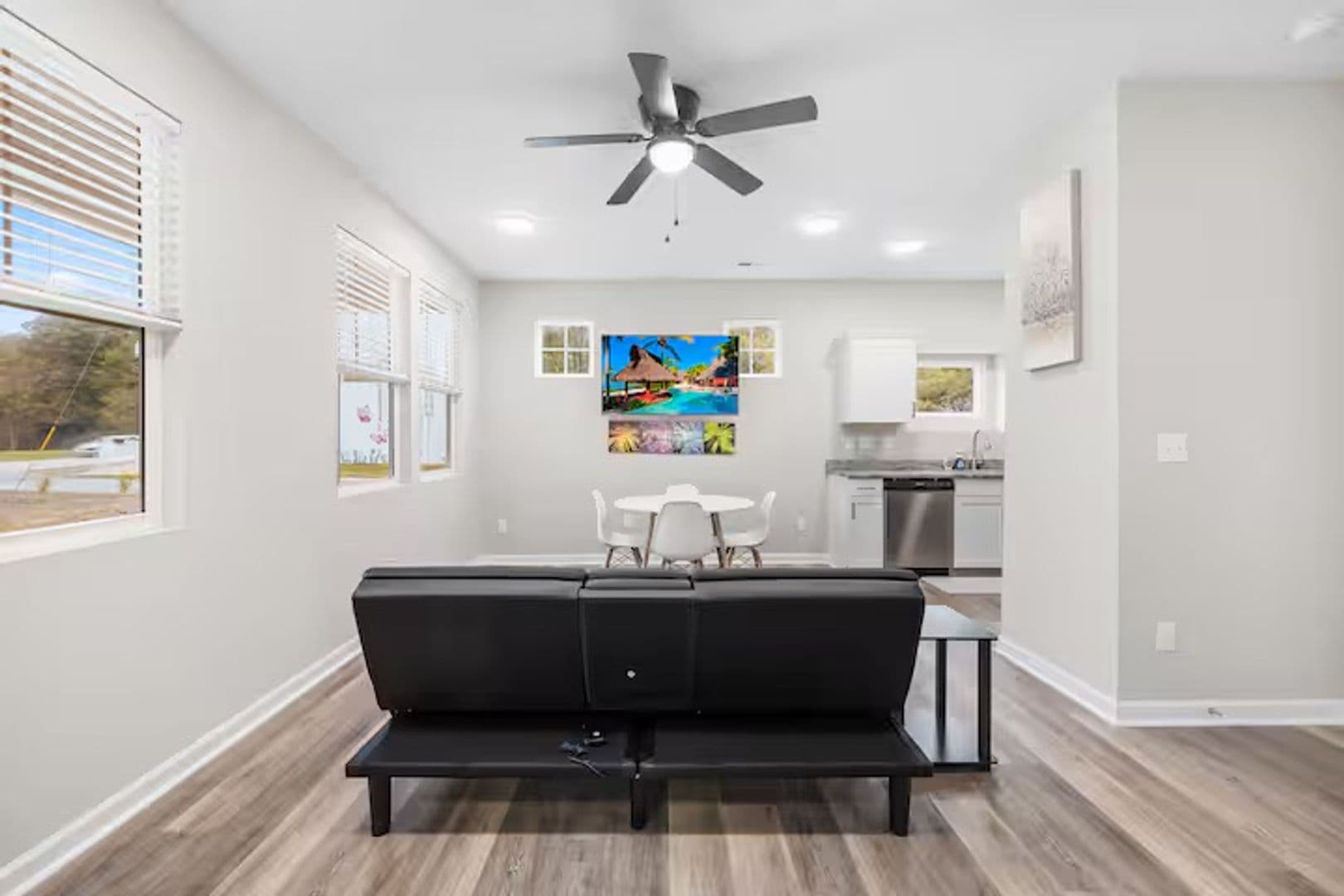 Clover House: 614 Kings Mountain St
