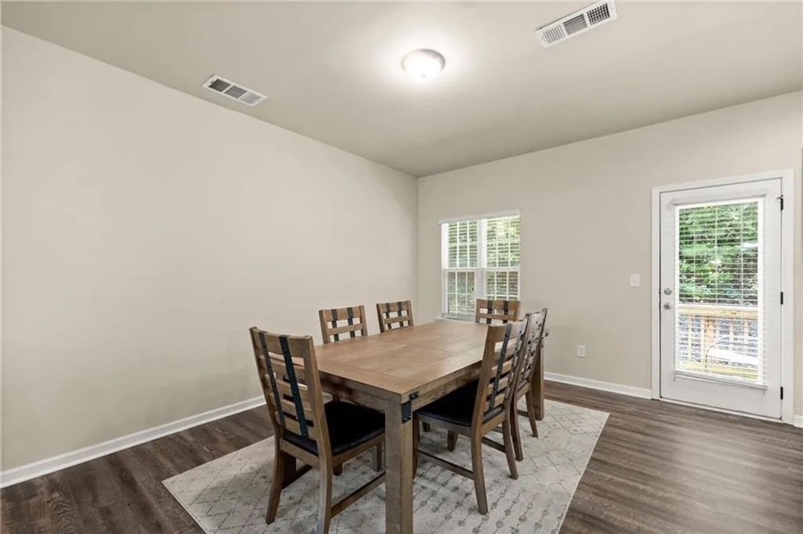 Buford House: 4202 Chatham Ridge Dr