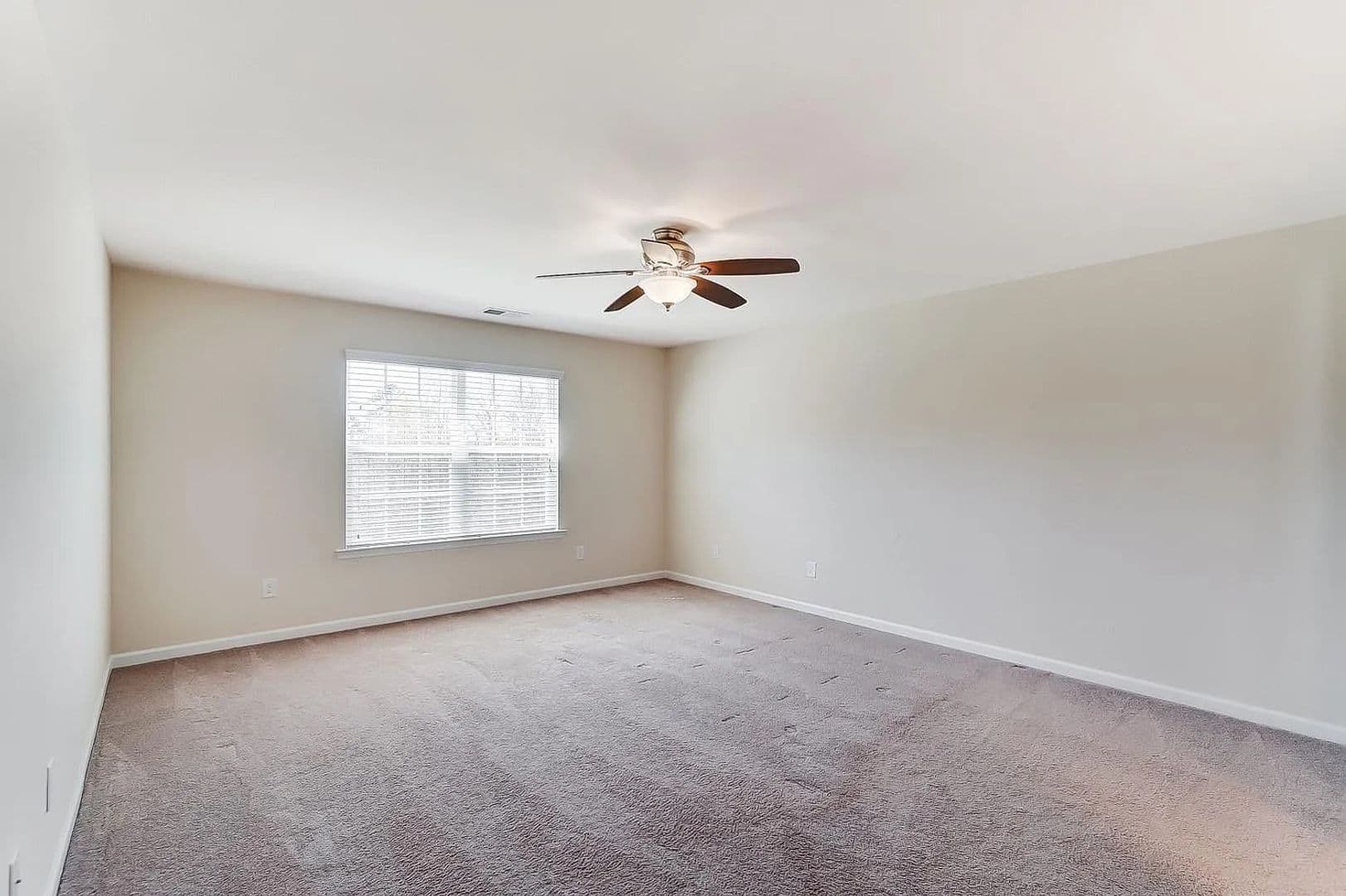 Pineville House: 14420 Green Birch Dr