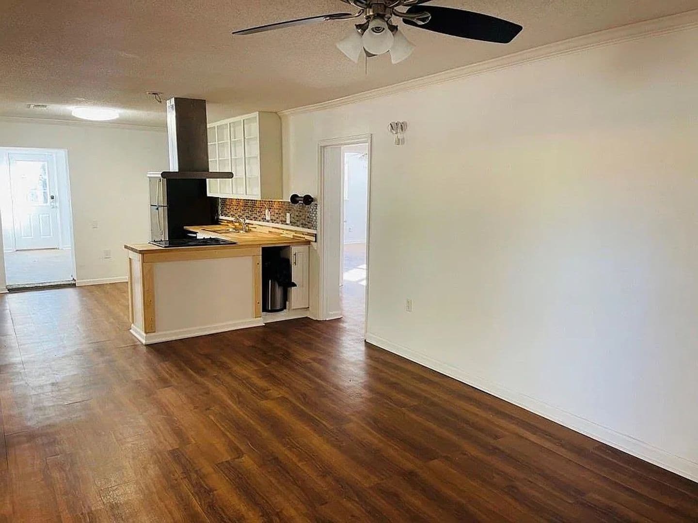 McDonough House: 1033 GA-155 N