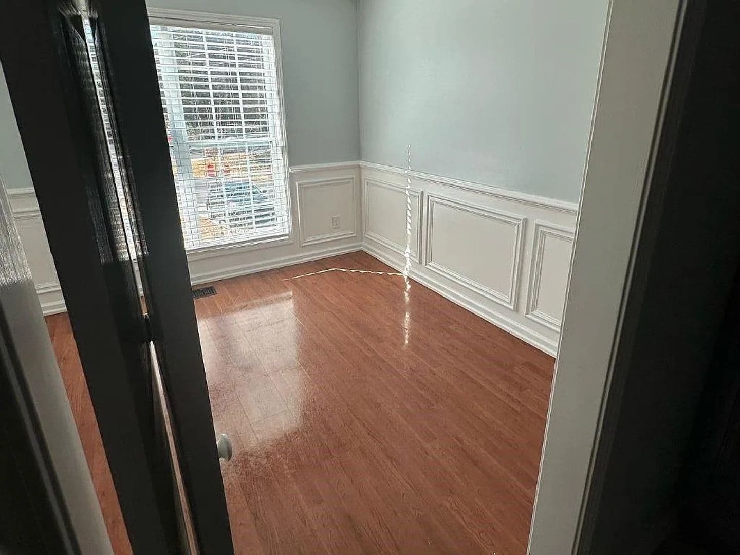 Grayson House: 1261 Lakeview Rd