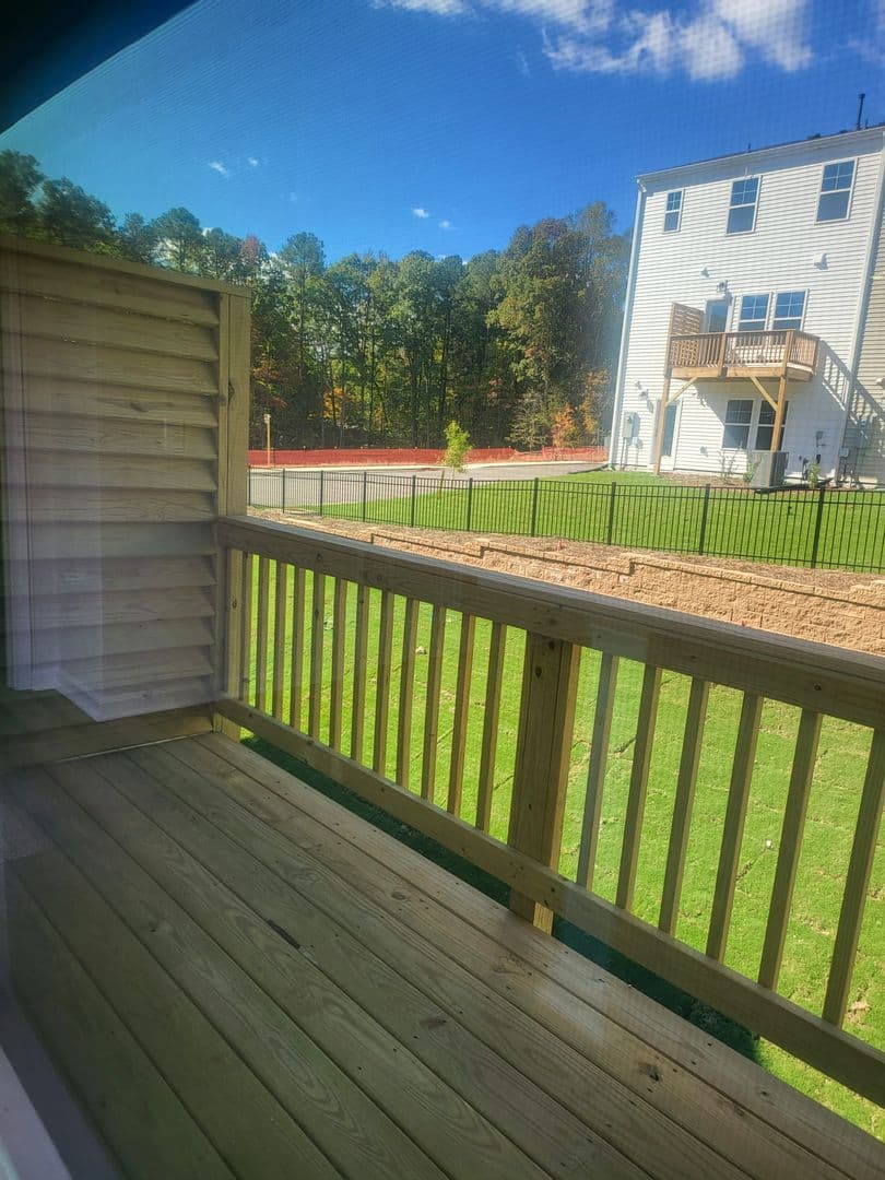 Durham House: 3048 Castle Loch Ln