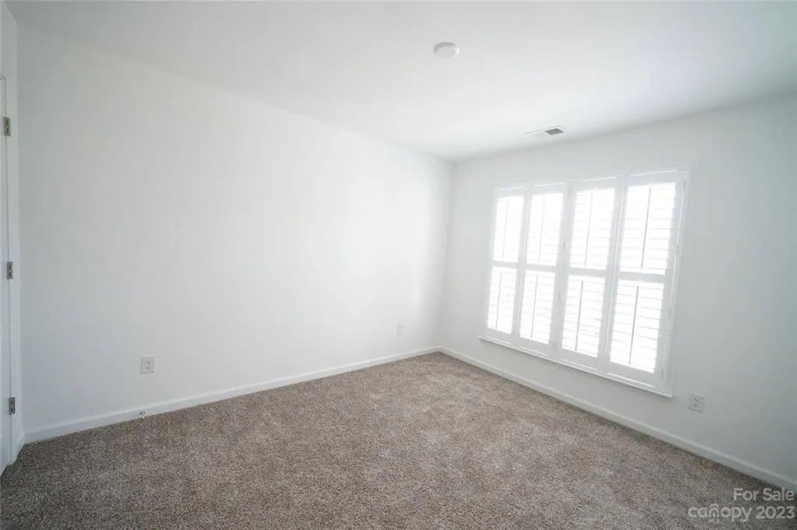 Charlotte House: 22047 Lani Dr