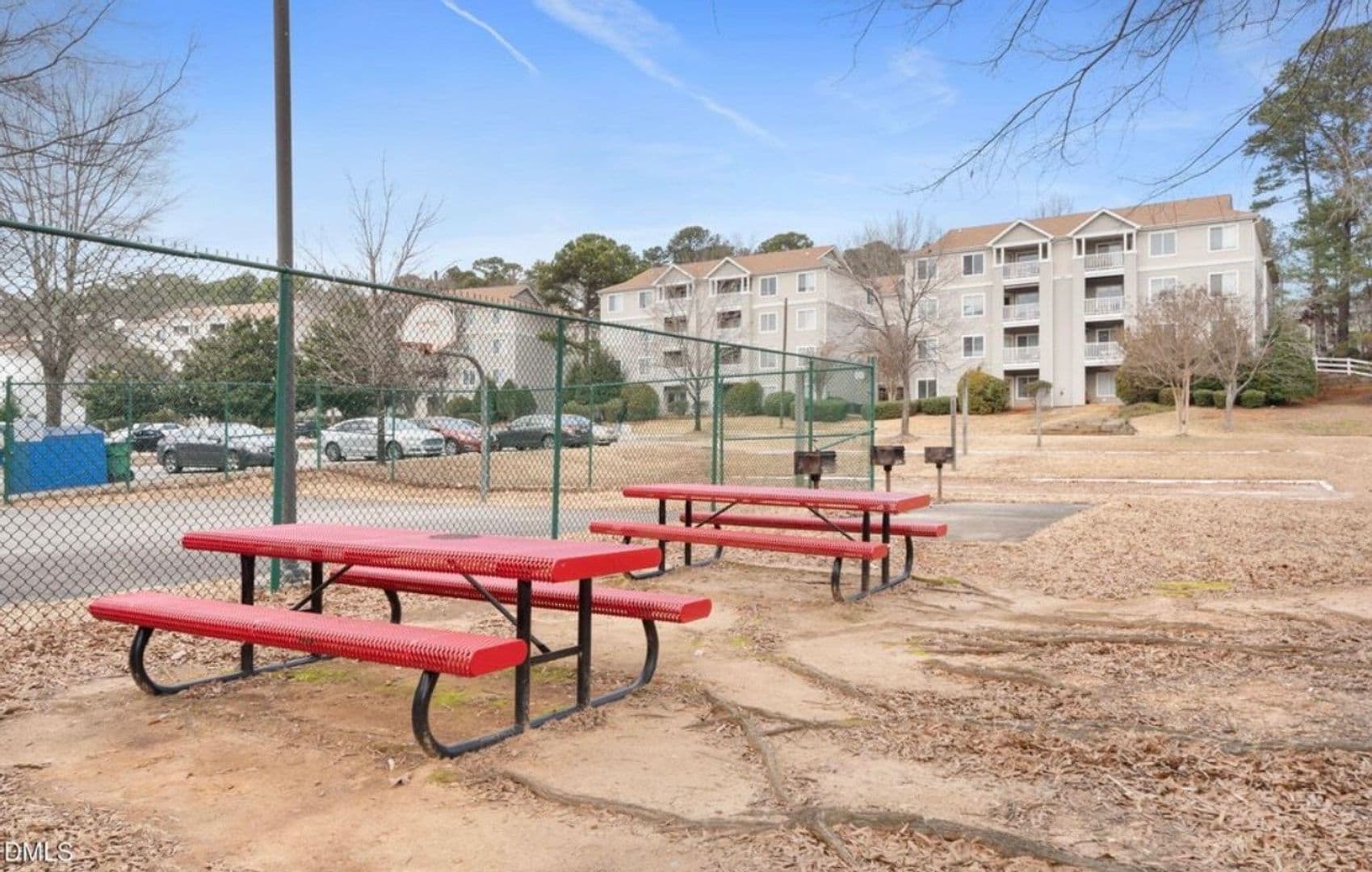 Raleigh House: 1411 Collegiate Cir