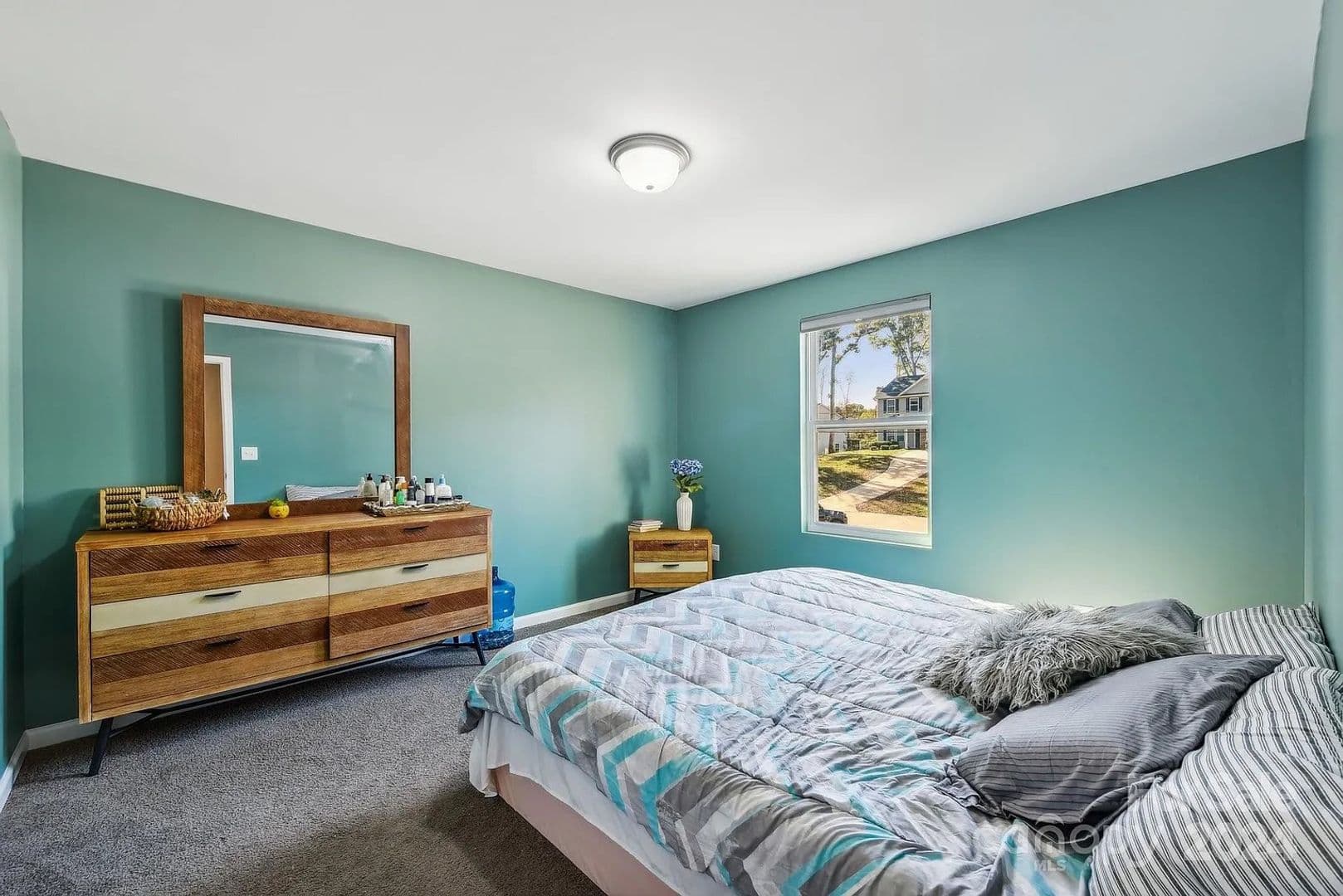 Charlotte House: 7608 Denbur Dr