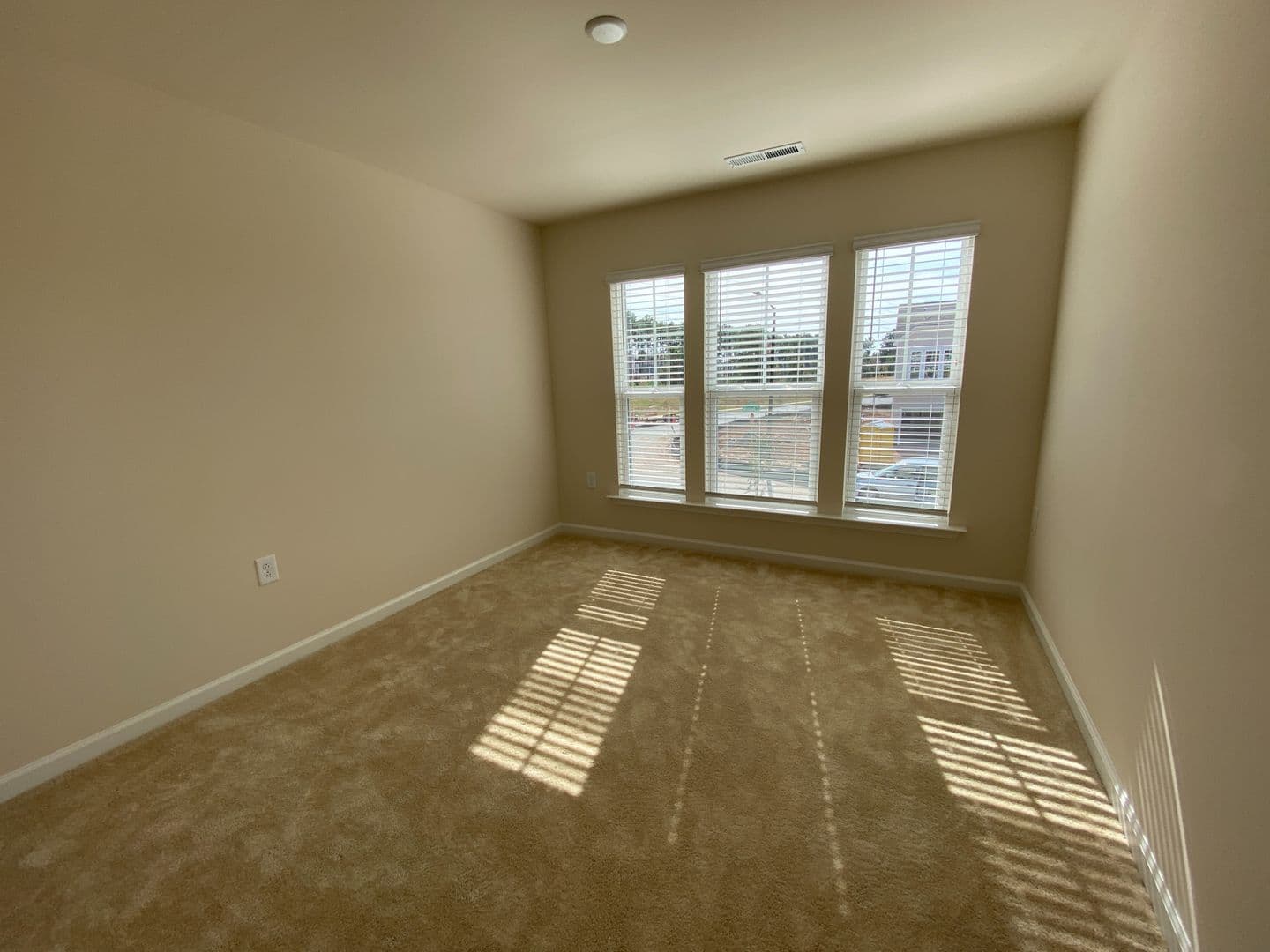 Durham House: 88 Whitesell Way