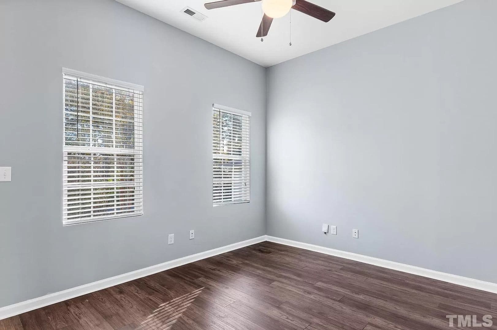 Raleigh House: 129 #102 Pineland Cir