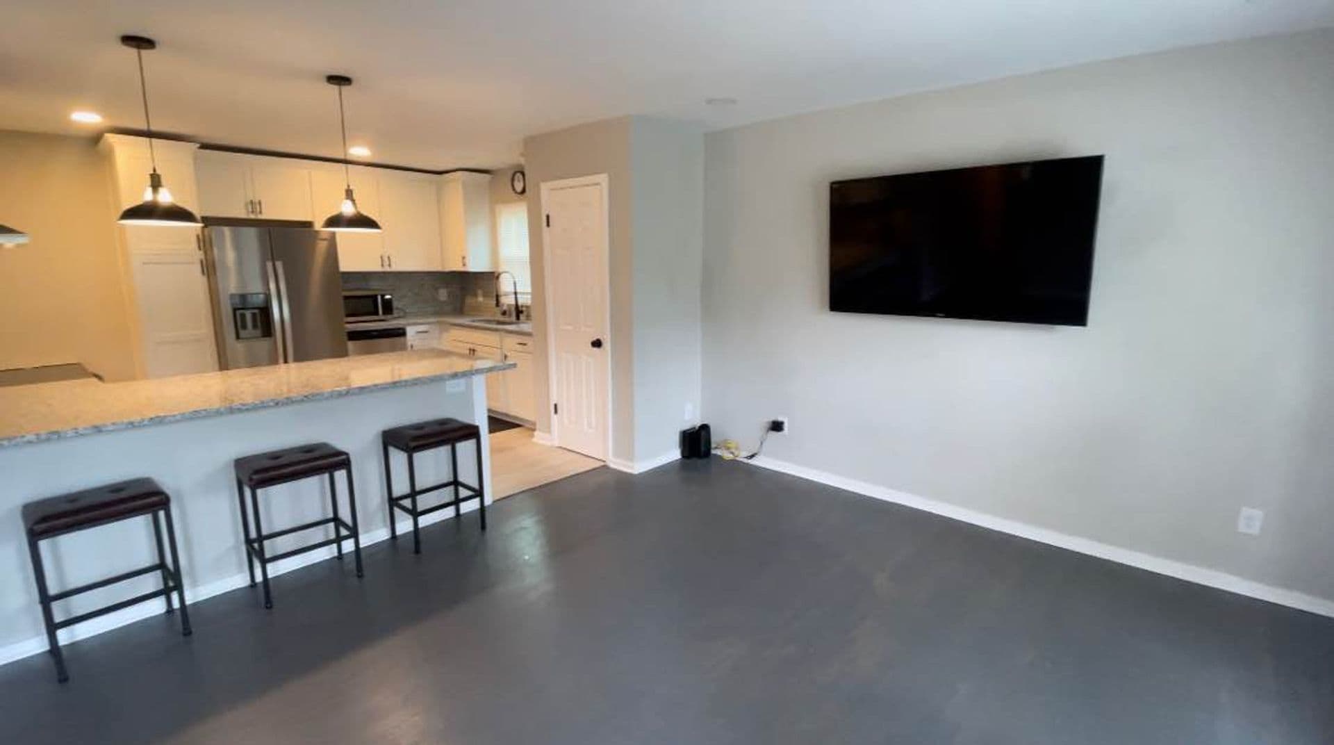 Charlotte House: 3400 Cricketeer Dr
