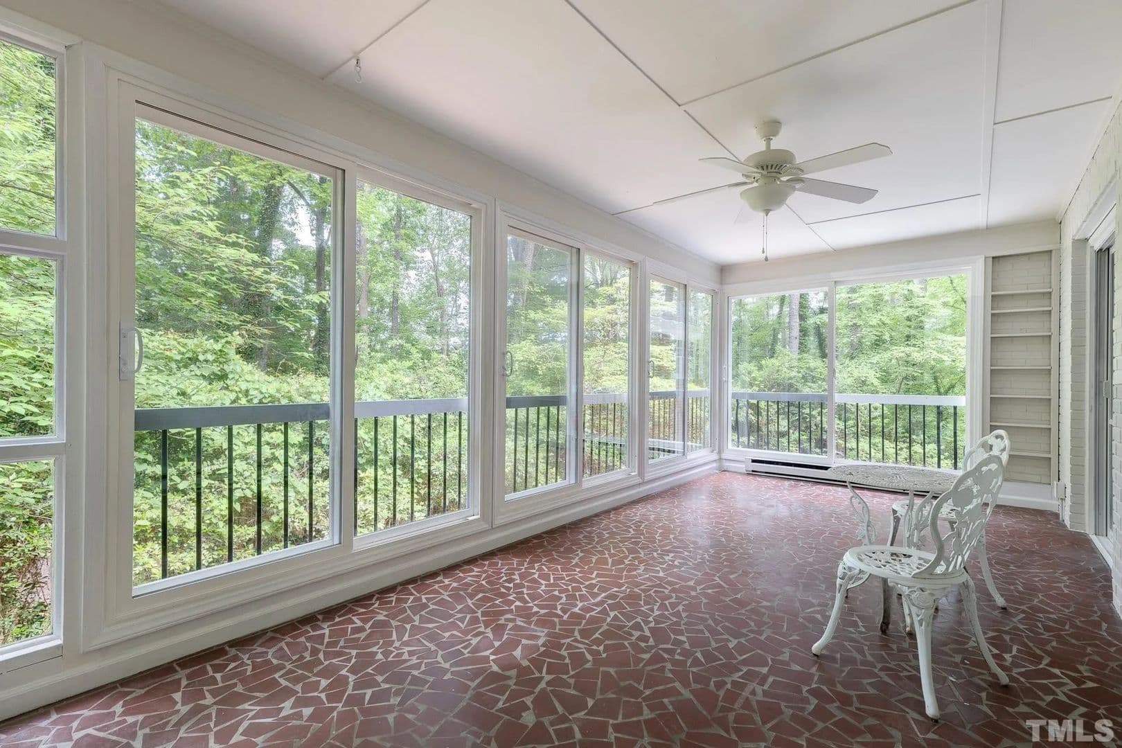 Raleigh House: 4600 Joyner Pl