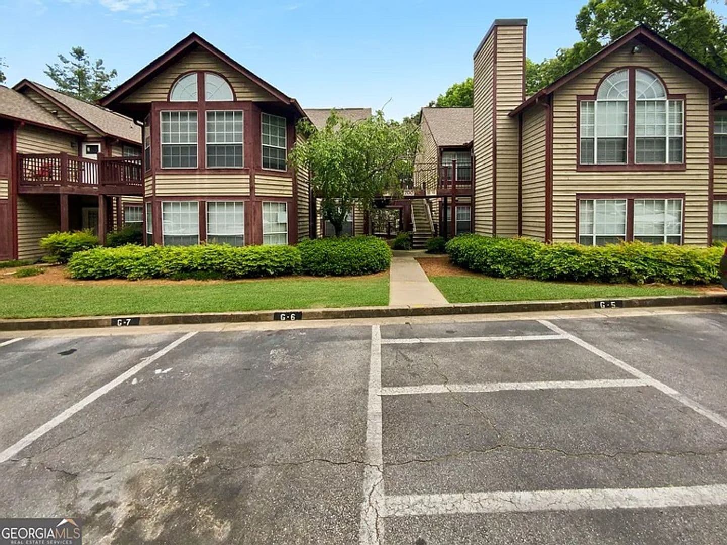 Alpharetta House: 714 Cypress Pointe St