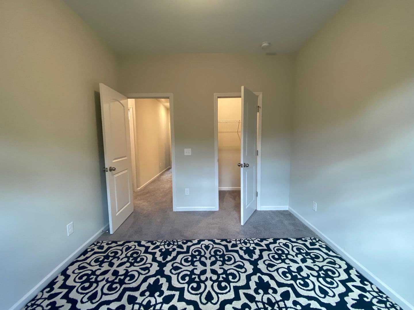 Charlotte House: 9436 Ainslie Downs St