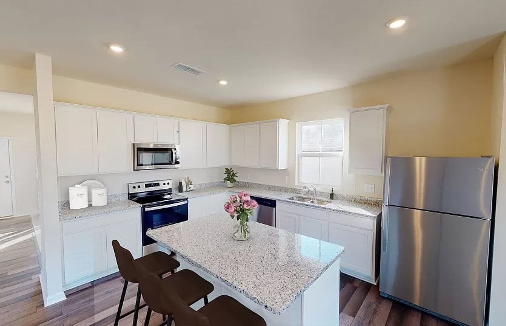 Raleigh House: 1500 Justice Union Ct