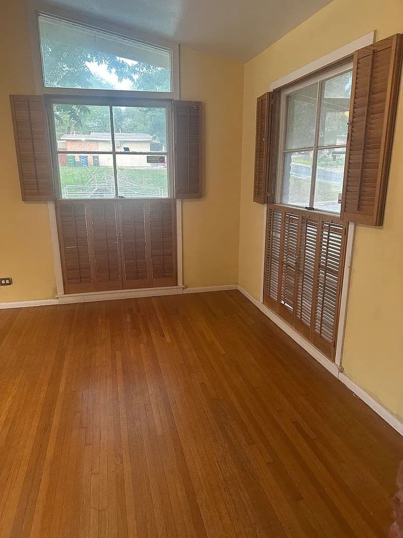 San Antonio House: 1203 Arroya Vista Dr