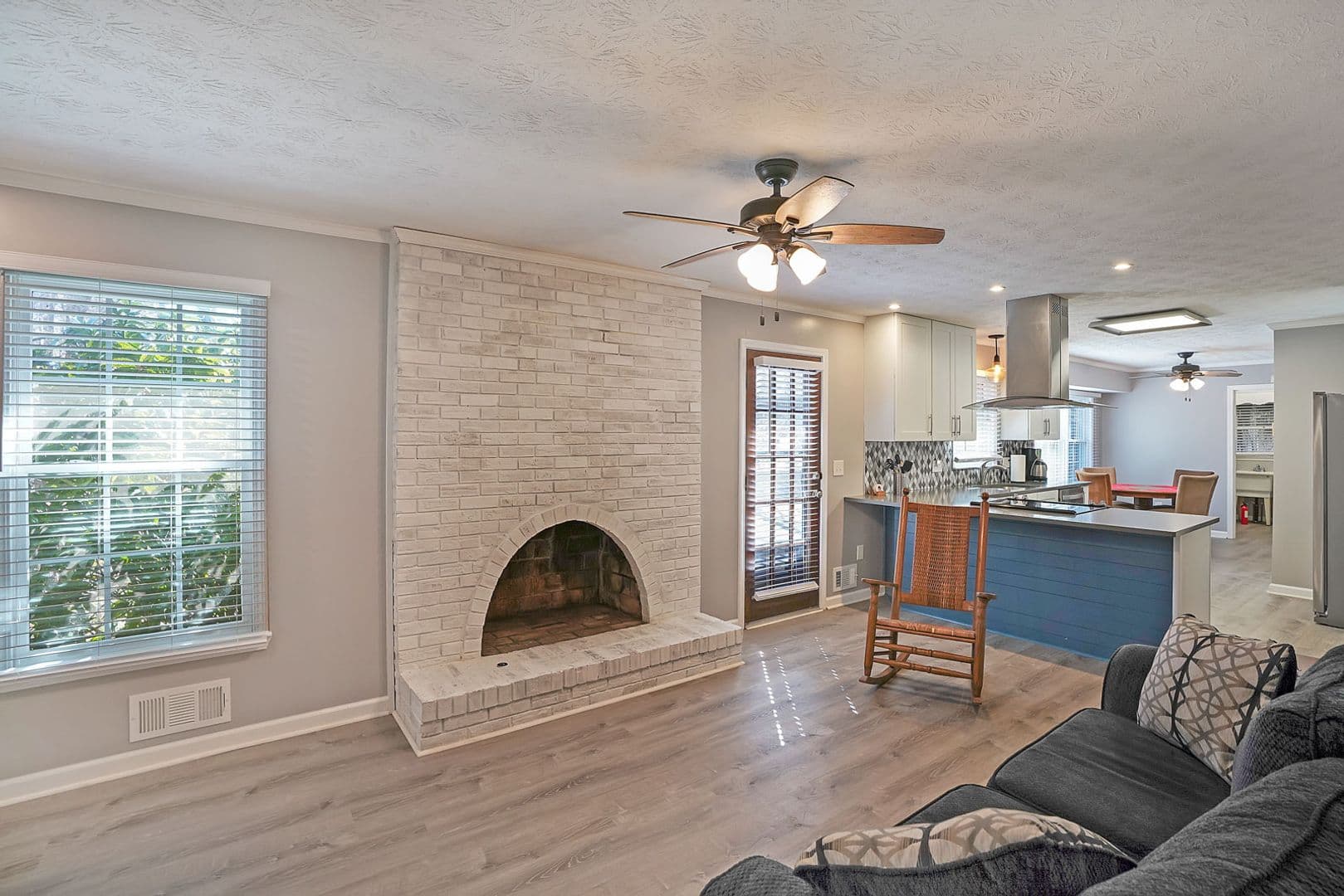 Stone Mountain House: 752 Mountainbrooke Cir SW