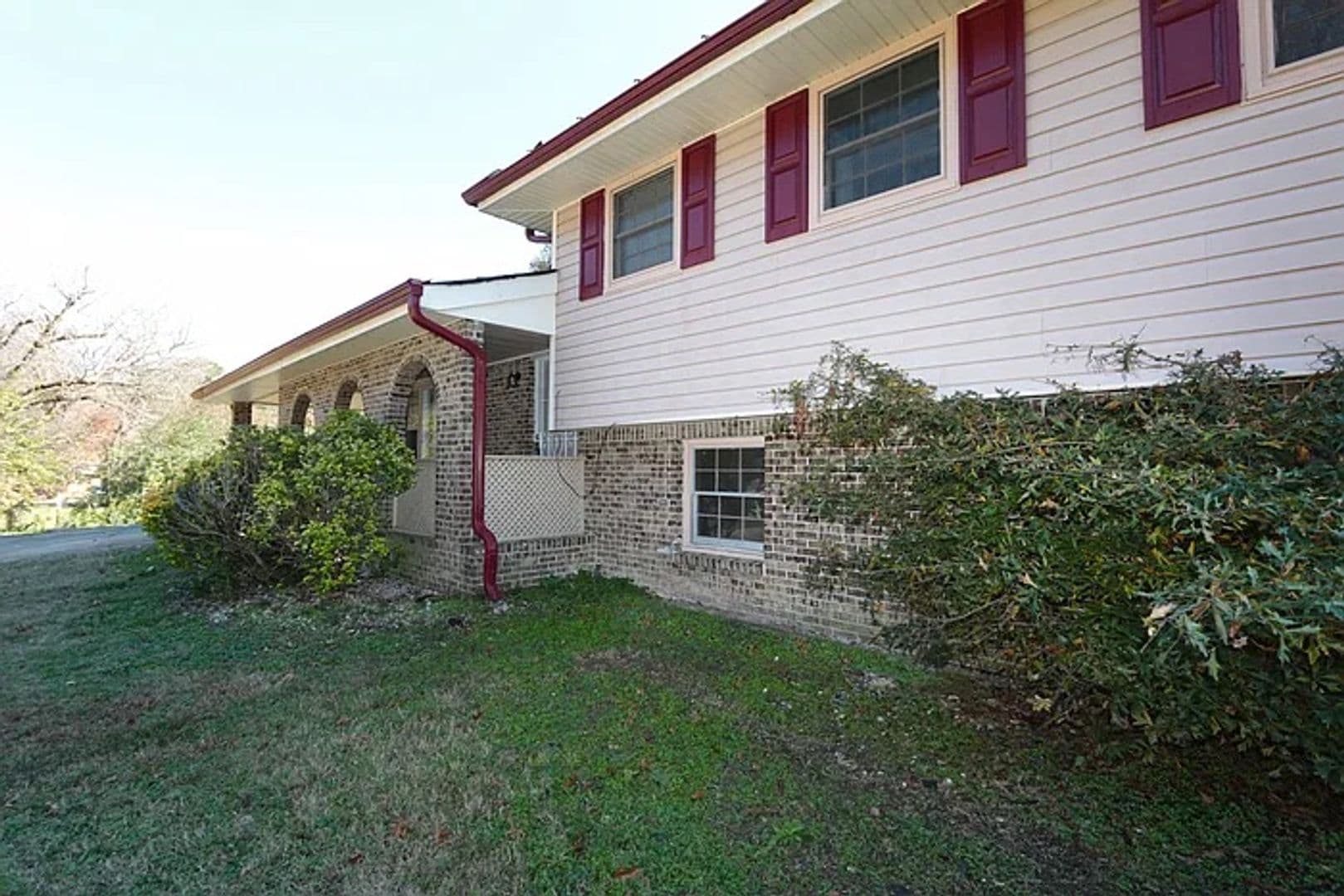 College Park House: 3650 Leisure Ln