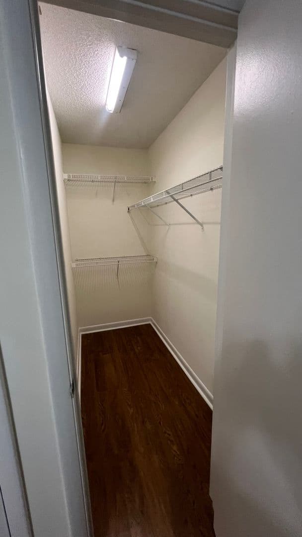 Raleigh House: 1411 Collegiate Cir